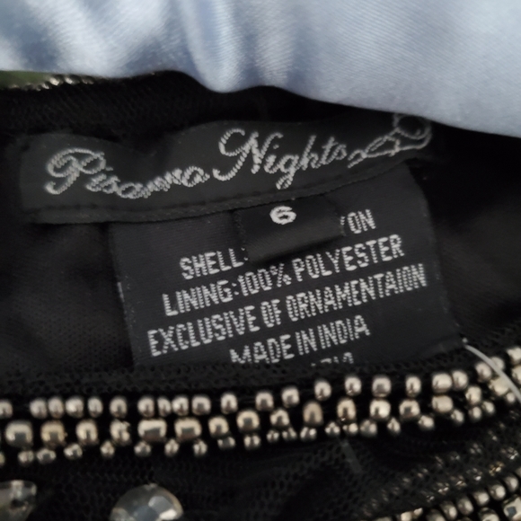 Pissaro Taffeta Sequined Gown Never Worn - Picture 4 of 5